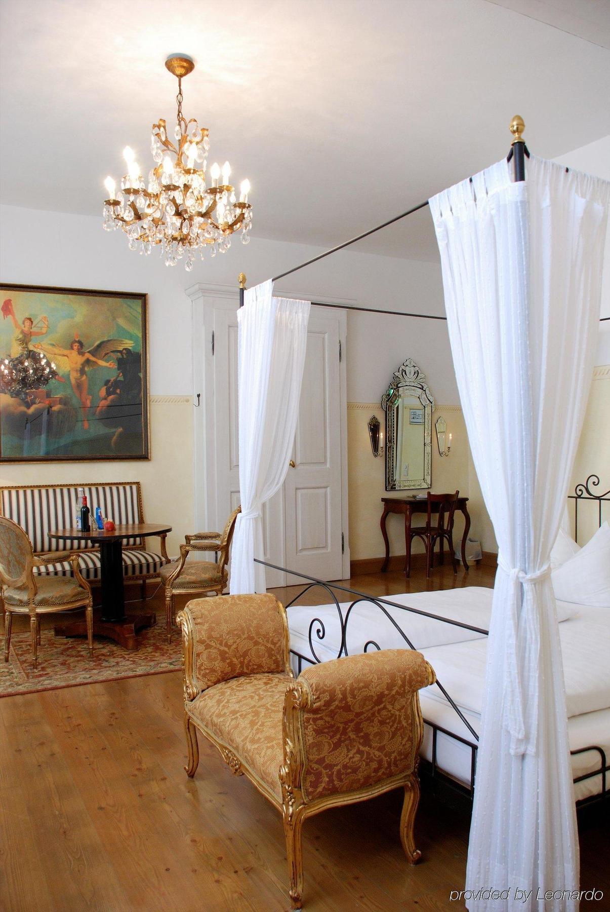 Hotel Orphée - Großes Haus Ratisbona Habitación foto