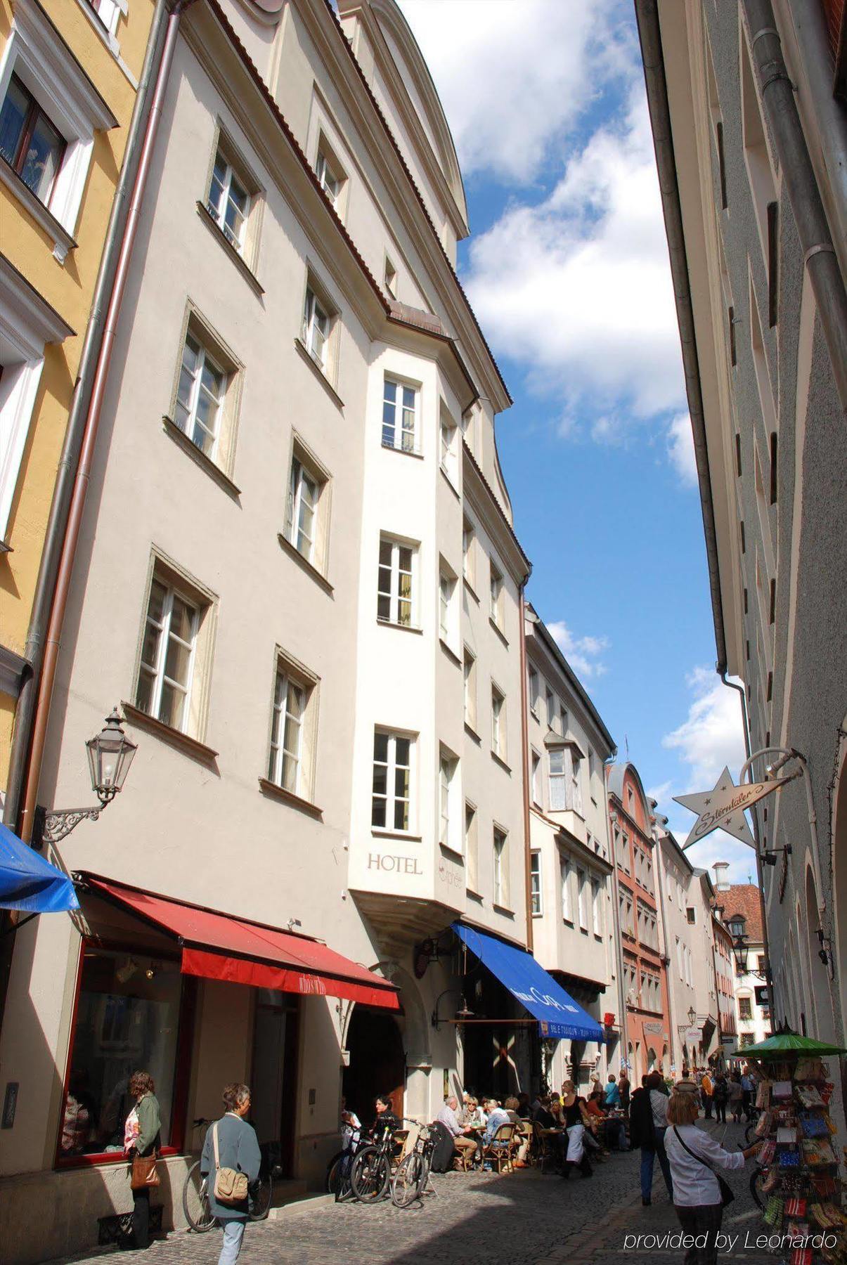 Hotel Orphée - Großes Haus Ratisbona Exterior foto